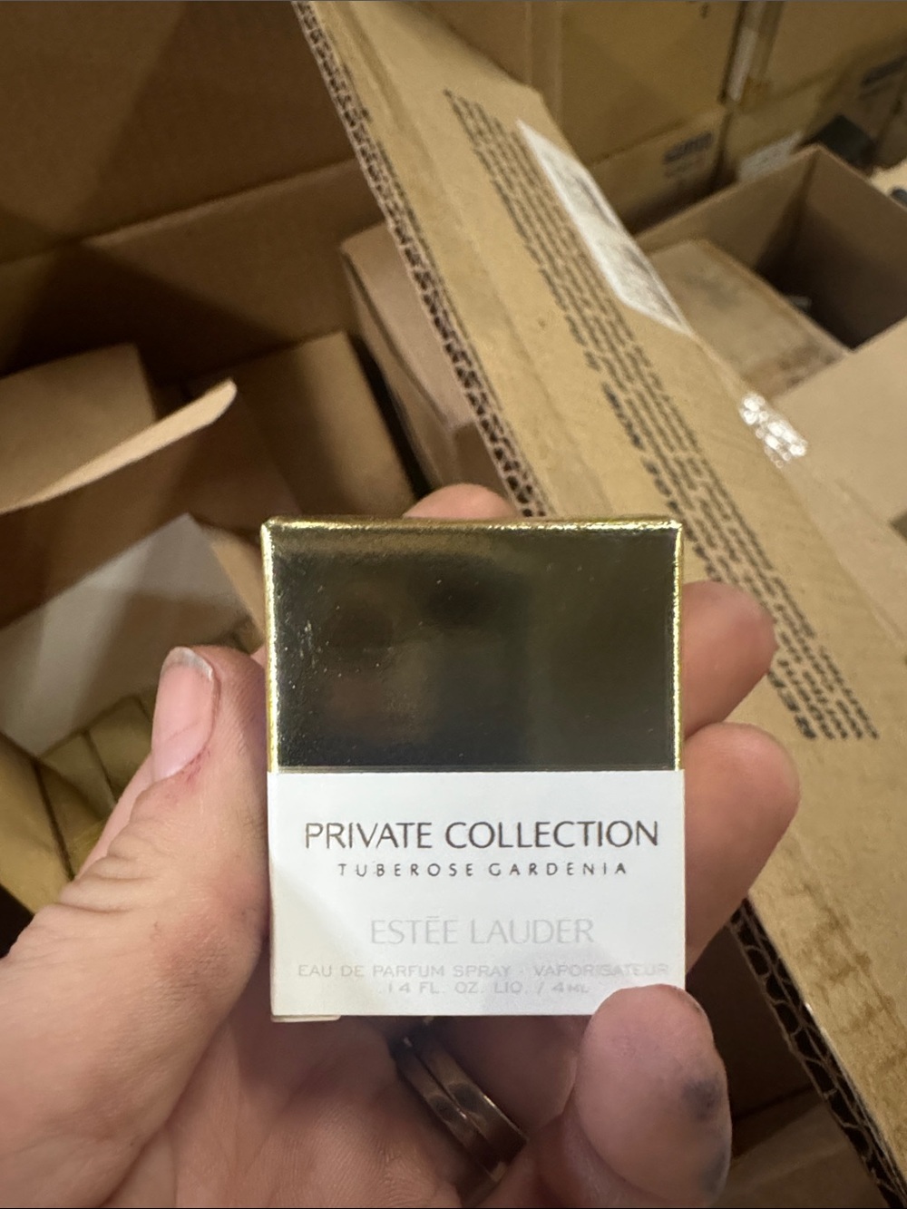 Estee Lauder Private Collection Tuberose Gardenia - Gold and White Box